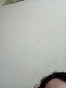 Snapshot of Theredcorazon chatting on 11/08/25, 01:17 Theredcorazon online show from 11/08/25, 01:17