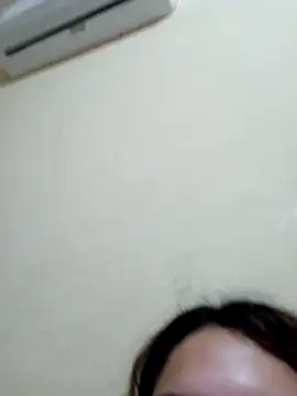 Snapshot of Theredcorazon chatting on 11/09/25, 06:12 Theredcorazon online show from 11/09/25, 06:12