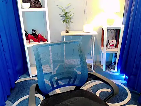 ladydesiree88 online show from 09/30/25, 12:48