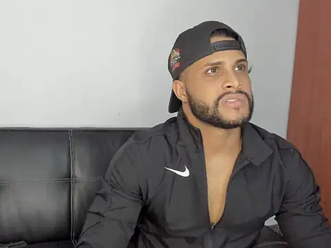 Snapshot of Pier_Simons chatting on 10/02/25, 05:36 Pier Simons online show from 10/02/25, 05:36