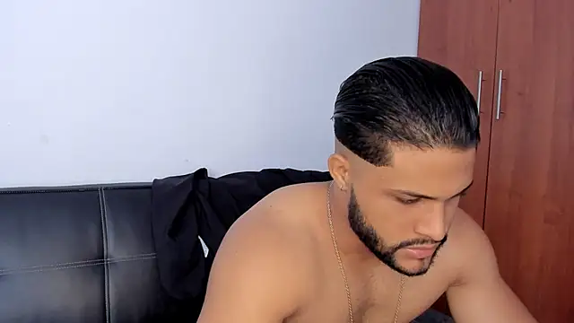 Snapshot of Pier_Simons chatting on 11/01/25, 03:36 Pier Simons online show from 11/01/25, 03:36