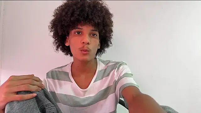 Max Rain online show from 10/28/25, 07:27