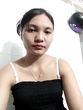 Duyen02 online show from 09/18/25, 05:26