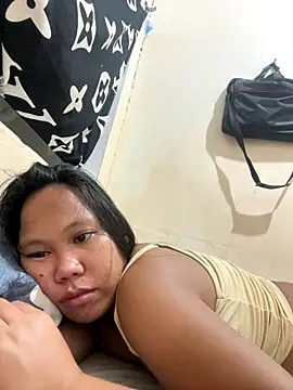 Snapshot of SpankyMyAss69 chatting on 12/18/25, 04:57 SpankyMyAss69 online show from 12/18/25, 04:57