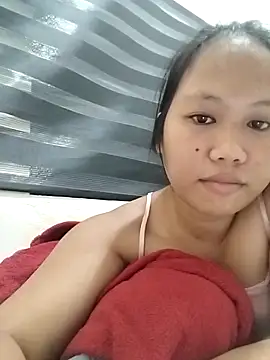 Snapshot of SpankyMyAss69 chatting on 12/21/25, 04:14 SpankyMyAss69 online show from 12/21/25, 04:14