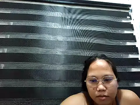SpankyMyAss69 online show from 05/18/26, 04:13