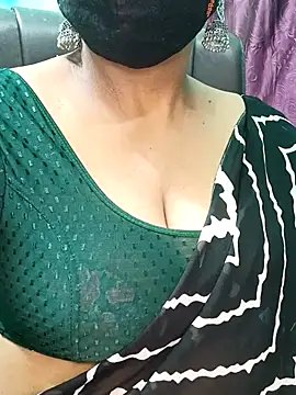 Snapshot of Bhanu-Sharma chatting on 07/23/26, 03:48 Bhanu-Sharma online show from 07/23/26, 03:48