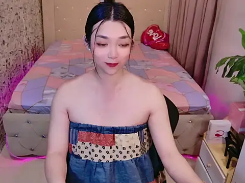 Snapshot of Ts-yoshi chatting on 02/21/26, 11:00 Ts-yoshi online show from 02/21/26, 11:00