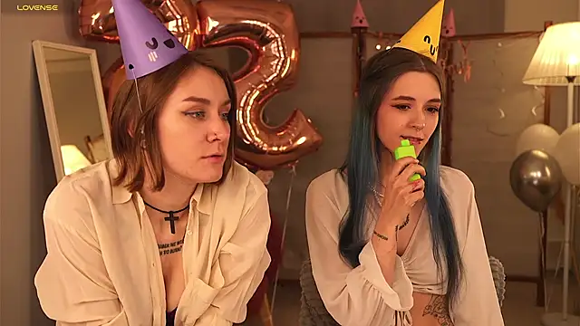 violetesa online show from 11/07/25, 02:17