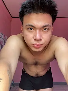 Snapshot of JerichoGutierez chatting on 07/07/26, 04:15 JerichoGutierez online show from 07/07/26, 04:15