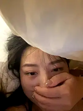 Snapshot of xiao-mo520 chatting on 09/10/25, 11:43 xiao-mo520 online show from 09/10/25, 11:43