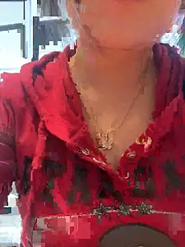 Snapshot of xiao-mo520 chatting on 11/15/25, 10:45 xiao-mo520 online show from 11/15/25, 10:45