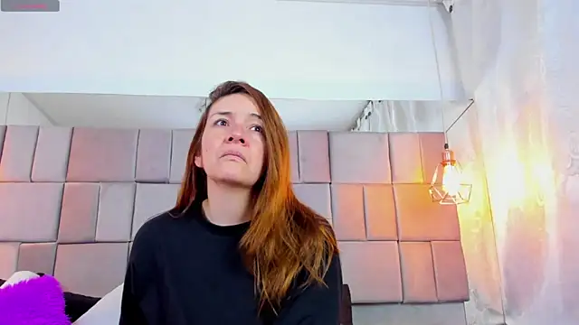 antoneella jones online show from 11/29/25, 12:52