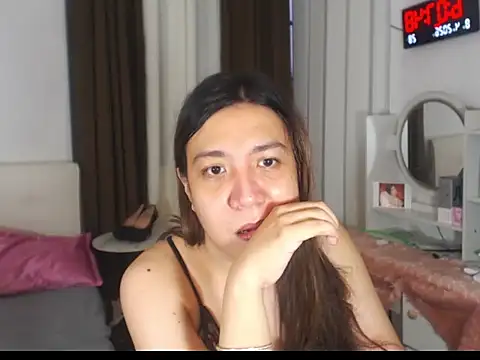 stellahugeX online show from 04/07/26, 10:09