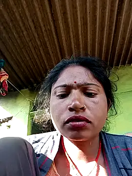 Snapshot of Payal-0143 chatting on 12/05/25, 09:18 Payal-0143 online show from 12/05/25, 09:18