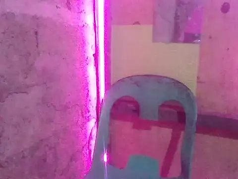 Shyra Mae online show from 04/03/26, 02:42