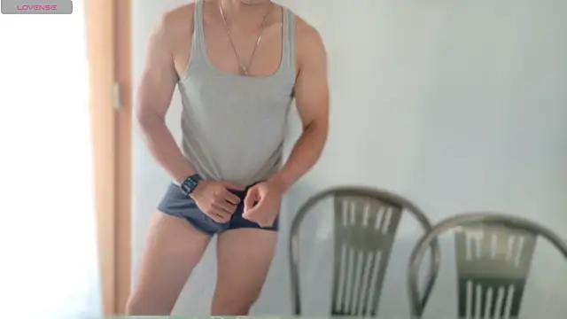 Snapshot of AsianBoy_WhiteDaddy chatting on 06/18/26, 04:46 AsianBoy WhiteDaddy online show from 06/18/26, 04:46