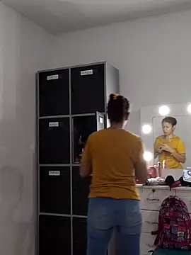 Merybeks online show from 10/17/25, 10:40