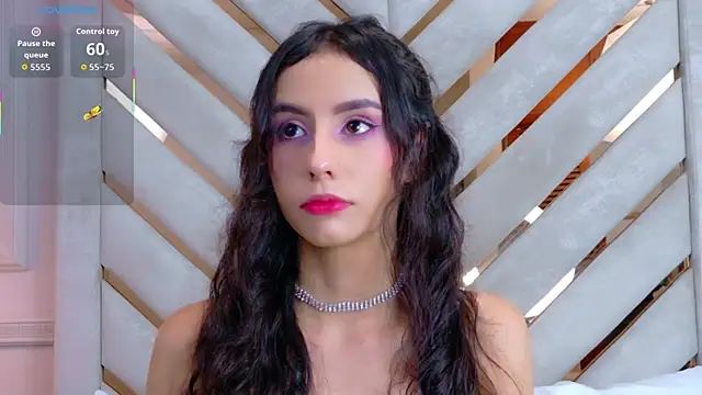 Sarah-Grace online show from 10/10/25, 02:54