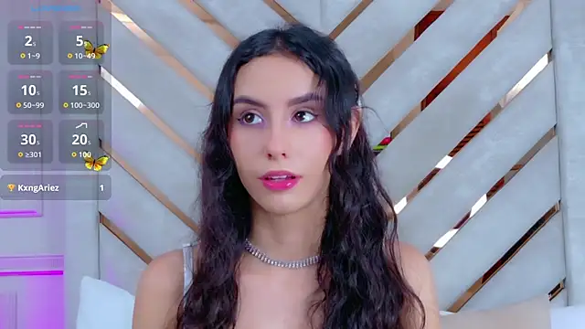 Sarah-Grace online show from 11/15/25, 02:42