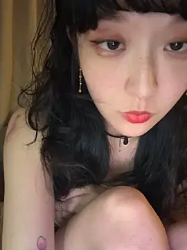 Snapshot of Etherealcat33 chatting on 11/28/25, 11:57 Etherealcat33 online show from 11/28/25, 11:57