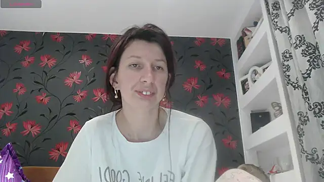 RosieHayes online show from 04/04/26, 07:33