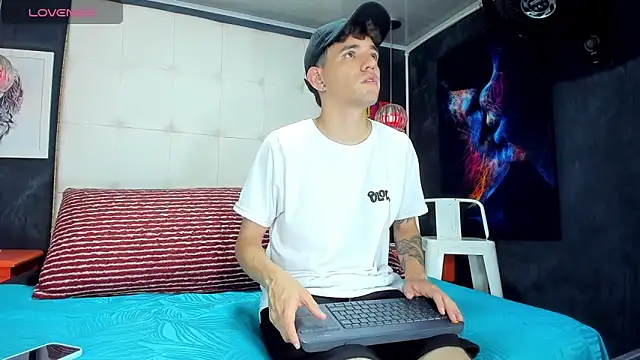 Matteo12  online show from 09/12/25, 04:12