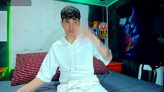 Matteo12  online show from 09/25/25, 04:16