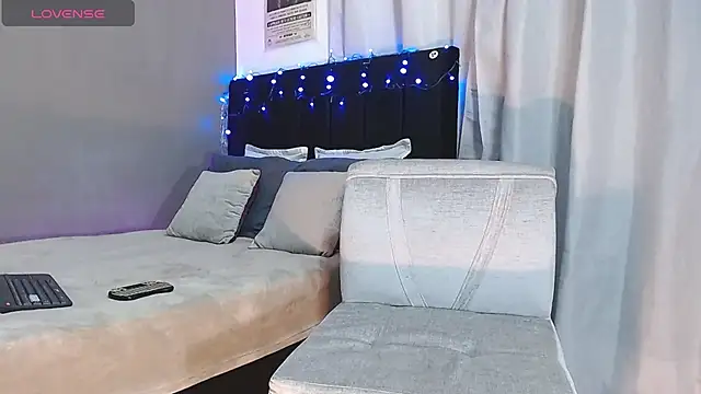 Matteo12  online show from 11/19/25, 03:39