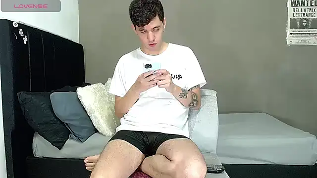 Matteo12  online show from 03/24/26, 04:39