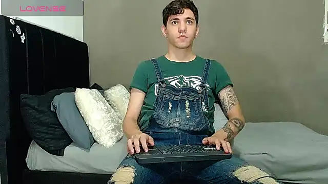 Matteo12  online show from 04/03/26, 03:26