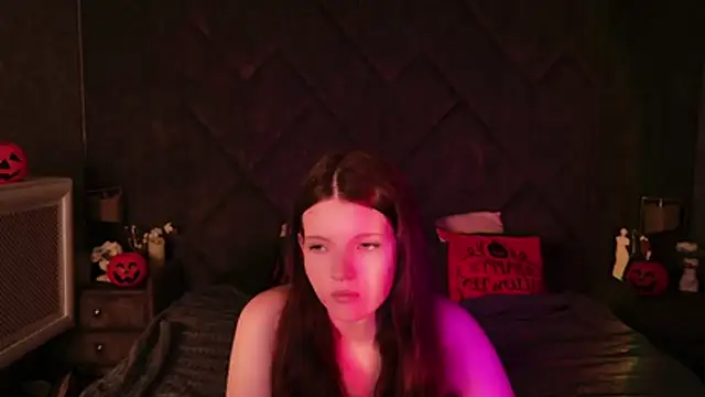 Gaby Essen online show from 10/28/25, 08:44