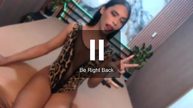 Snapshot of yvonmagrgarettxx chatting on 11/08/25, 10:41 yvonmagrgarettxx online show from 11/08/25, 10:41