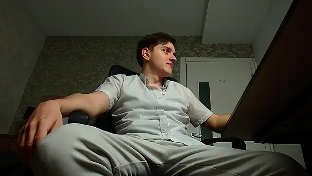 Snapshot of FelixStarkk chatting on 11/23/25, 05:29 FelixStarkk online show from 11/23/25, 05:29