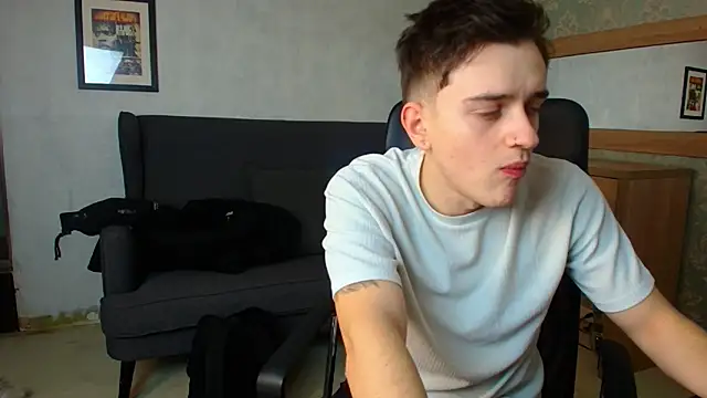 FelixStarkk online show from 12/18/25, 05:24