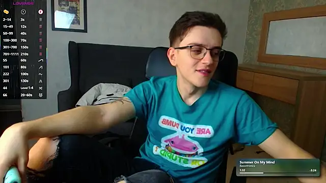 FelixStarkk online show from 12/23/25, 08:23