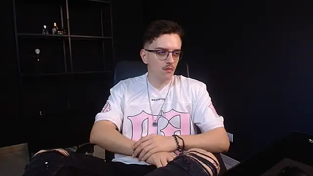 FelixStarkk online show from 06/05/26, 04:52