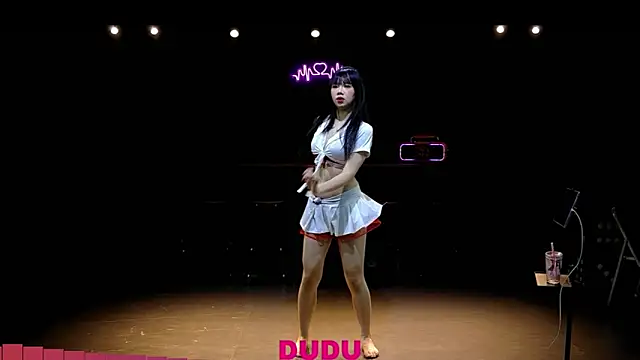 yznt-dudu online show from 09/12/25, 11:10