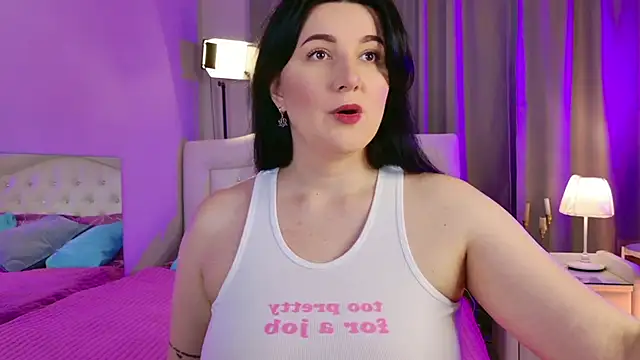 love me  tonight  online show from 11/12/25, 10:20