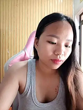 Snapshot of Na_na90 chatting on 05/15/26, 12:17 Na na90 online show from 05/15/26, 12:17