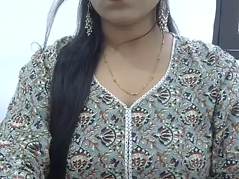 Snapshot of LIYO_ chatting on 10/16/25, 05:41 LIYO online show from 10/16/25, 05:41