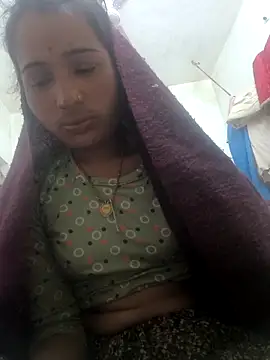 Snapshot of Hot_raaani chatting on 12/15/25, 10:14 Hot raaani online show from 12/15/25, 10:14