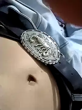 Snapshot of Ferdp chatting on 10/12/25, 05:28 Ferdp online show from 10/12/25, 05:28