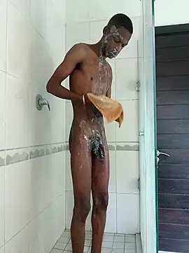 Snapshot of Fizozoo chatting on 10/09/25, 05:16 Fizozoo online show from 10/09/25, 05:16