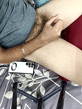 Snapshot of krishx776 chatting on 09/15/25, 10:37 krishx776 online show from 09/15/25, 10:37