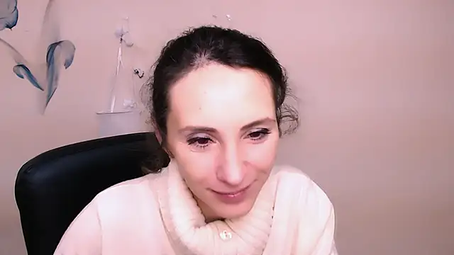 Snapshot of AlissaJersi chatting on 10/28/25, 08:40 AlissaJersi online show from 10/28/25, 08:40