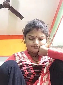 Hot mirchjii online show from 12/16/25, 12:48