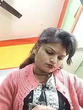 Hot mirchjii online show from 12/17/25, 03:40