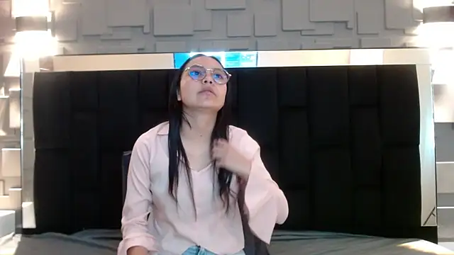Snapshot of katalina07_1 chatting on 10/02/25, 03:52 katalina07 1 online show from 10/02/25, 03:52