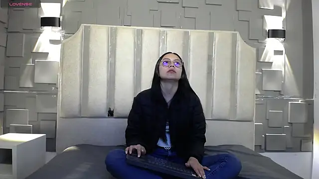 katalina07 1 online show from 04/18/26, 02:54